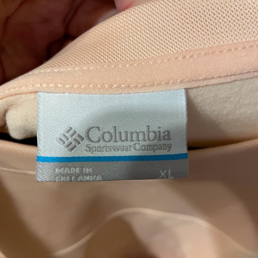 Women’s Columbia pull over